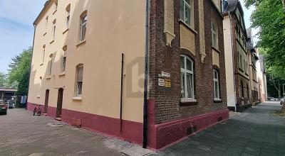 STARK SANIERUNGSBEDÜFTIGES BAUDENKMAL 24 zimmer