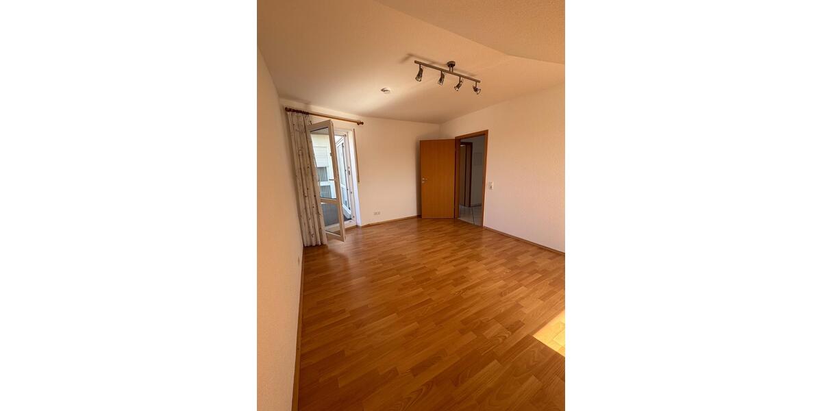 Dachgeschoßwohnung Lampertheim - 2 Zimmer, 63 m&sup2;, 220.000&euro; | Angebot:26056322