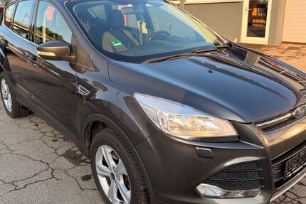 Ford Kuga 143.000 km 7.499 &euro; Cham 93413