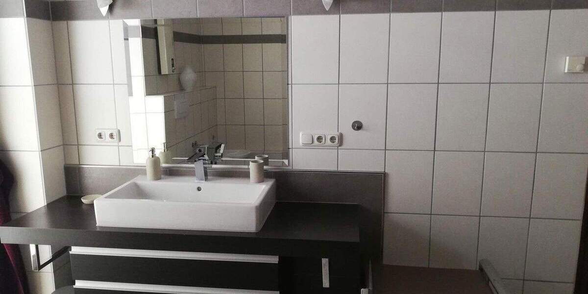 Einfamilienhaus Reil - 5 Zimmer, 142 m&sup2;, 1.200&euro; | Angebot:25870177