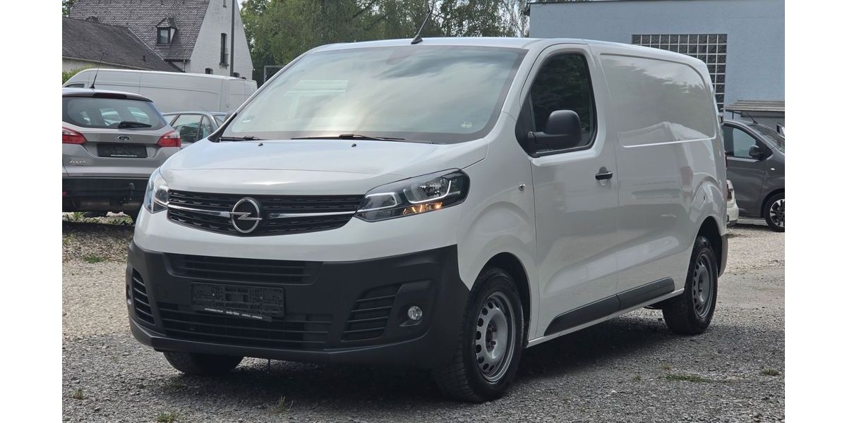 Opel Vivaro 134.000 km 13.490 &euro; Oberasbach 90522