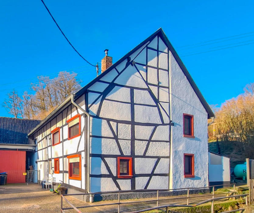 Einfamilienhaus optional mit 1 ha Land, ideal für PferdeTiere zimmer