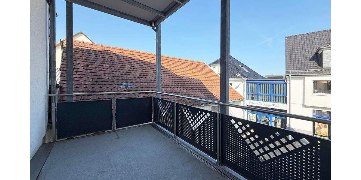 Erstbezug nach Sanierung: Attraktive Single-Pärchen-Wohnung in zentraler Lage von Großen-Buseck 2 zimmer