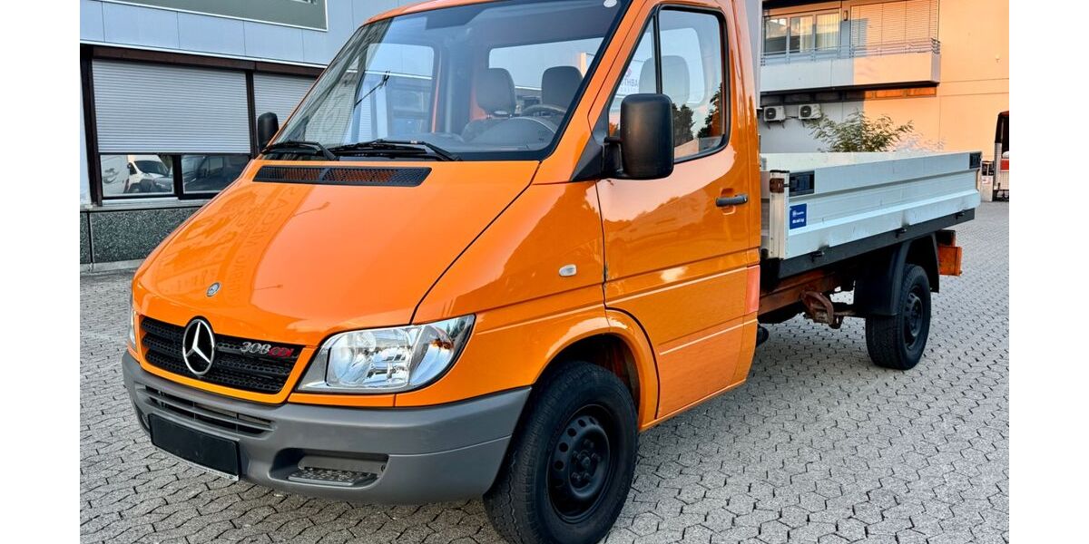 Mercedes-Benz Sprinter 25.542 km 9.900 &euro; Gröbenzell 82194