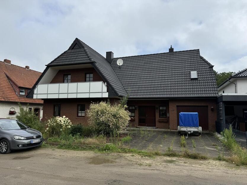 Anfragestop! Einfamilienhaus mit großem Garten in ruhiger Lage