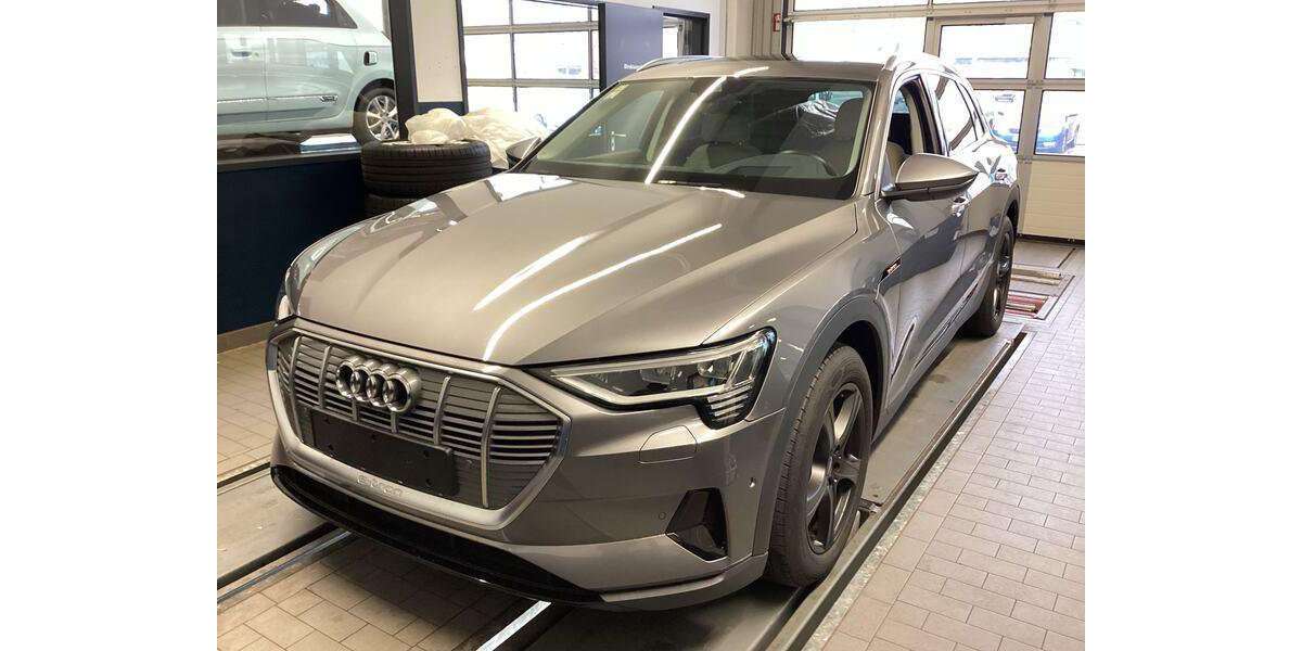 Audi e-tron 97.000 km 29.990 &euro; Montabaur 56410