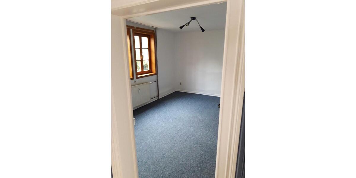 Einfamilienhaus Staufenberg - 9 Zimmer, 209 m&sup2;, 1.350&euro; | Angebot:26335852