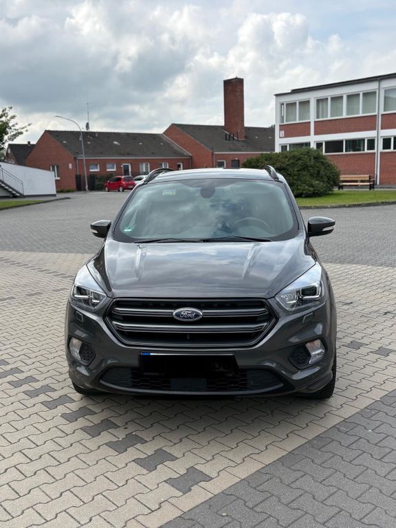 Ford Kuga 77.800 km 16.500 € Schortens 26419