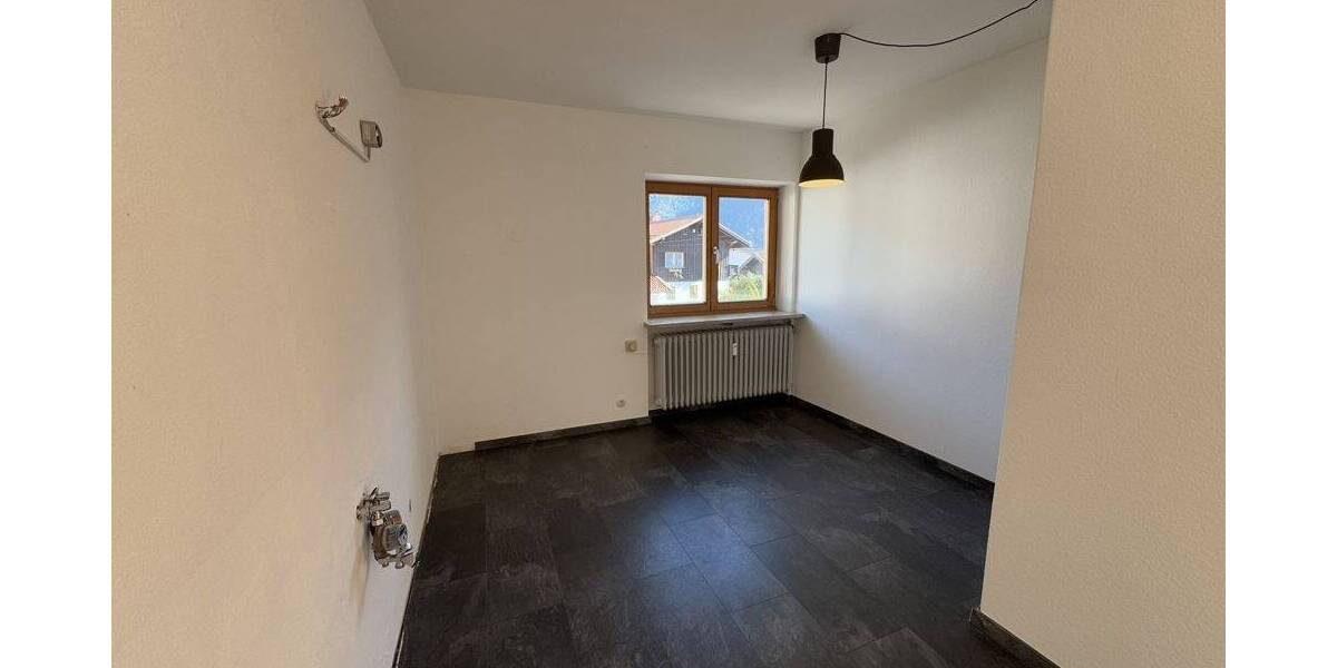 Wohnen mit Aussicht - Helle 3-Zimmer-Wohnung mit Blick auf die Brecherspitze 3 zimmer