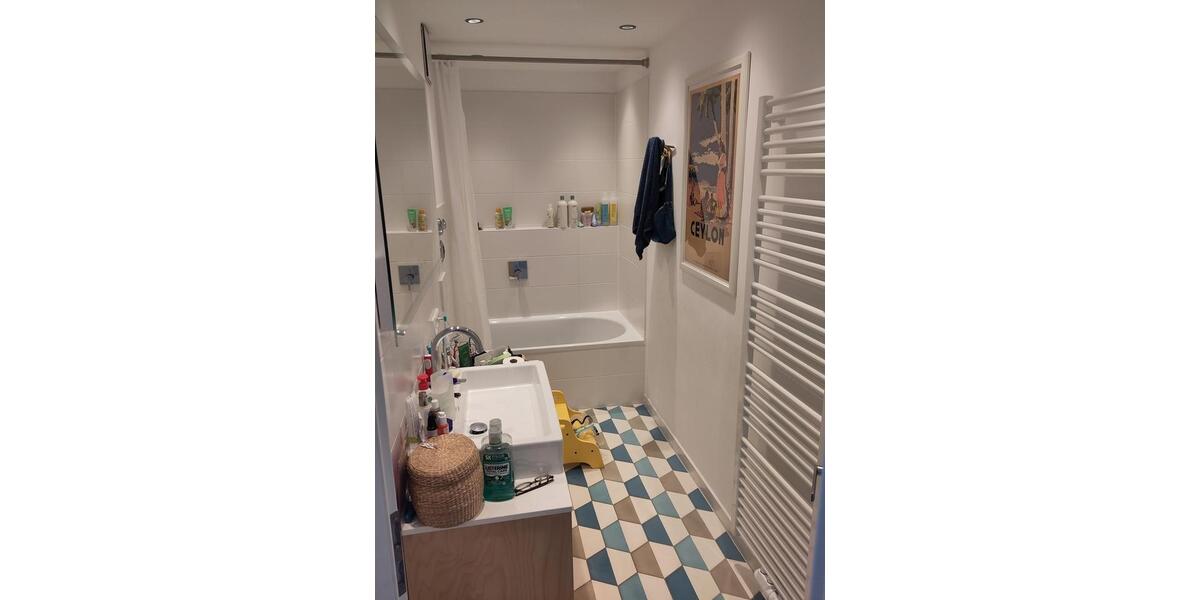 Dachgeschoßwohnung München Thalkirchen-Obersendling-Forstenried-Fürstenried-S - 3 Zimmer, 102 m&sup2;, 2.250&euro; | Angebot:24875636