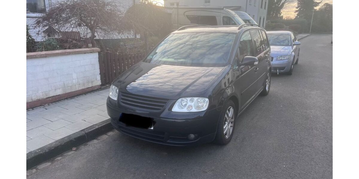 VW Touran 256.518 km 2.750 &euro; Mönchengladbach 41069