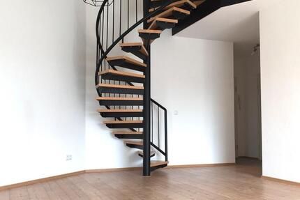 Helle Maisonette- Wohnung mit Balkon und Tiefgarage in Grünstadt 3 zimmer