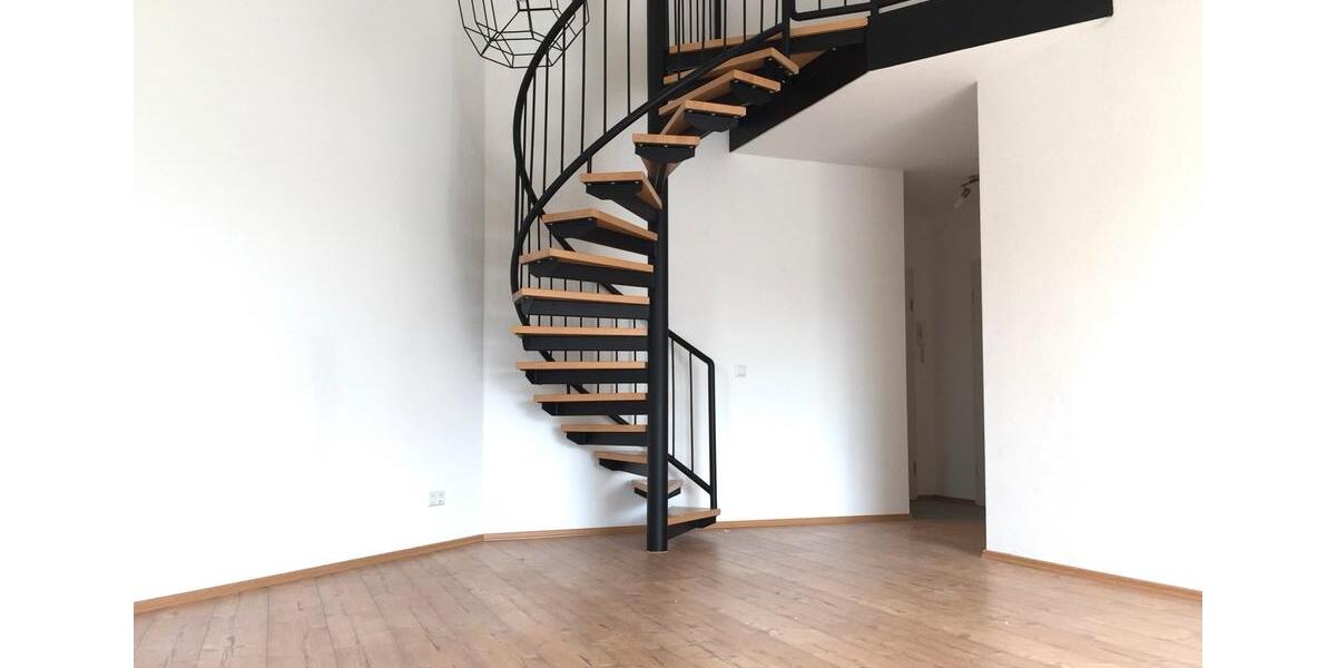 Helle Maisonette- Wohnung mit Balkon und Tiefgarage in Grünstadt 3 zimmer