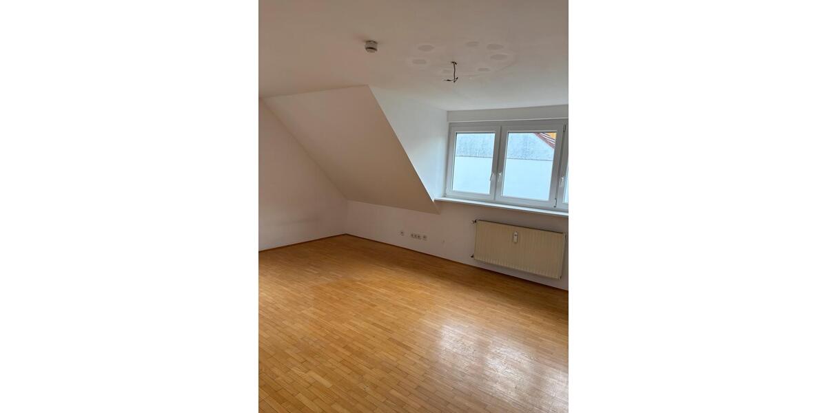 Etagenwohnung Kumhausen - 3 Zimmer, 87 m&sup2;, 1.400&euro; | Angebot:26405753