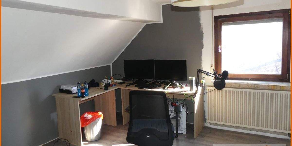 Einfamilienhaus Steinau an der Straße / Neustall Ulmbach - 8 Zimmer, 288 m&sup2;, 180.000&euro; | Angebot:25746838