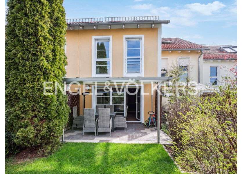 Haus zum Kaufen in München 990.000 € 110 m²