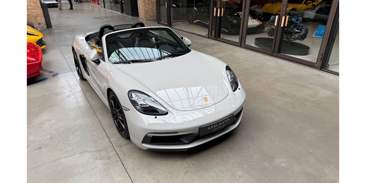 Porsche Boxster 8.776 km 99.900 &euro; Berlin 10553