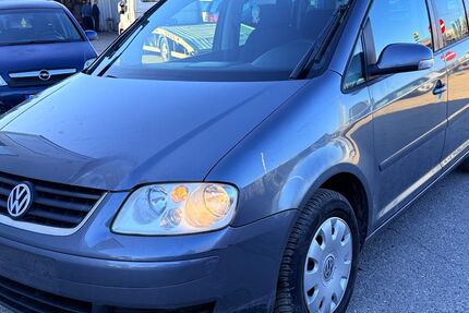 VW Touran 268.000 km 1.599 &euro; Obertraubling 93083