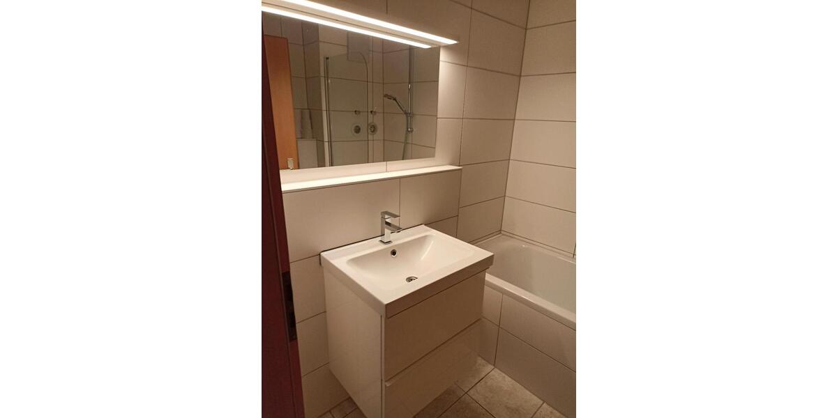 2 Zimmer Wohnung mit Balkon incl Küche und Stellplatz 2 zimmer