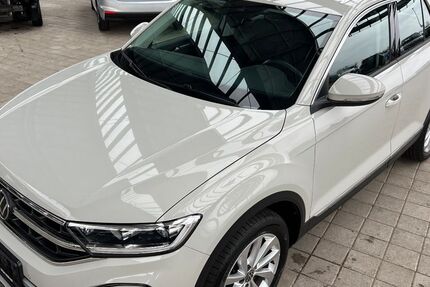 VW T-Roc 44.215 km 26.400 &euro; Sasbach 77880
