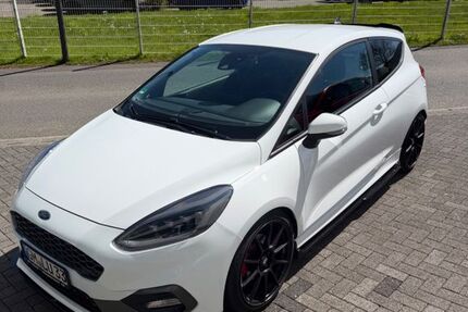 Ford Fiesta 127.000 km 11.900 &euro; Hückeswagen 42499