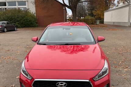 Hyundai i30 65.000 km 13.500 € Neu-Ulm 89231