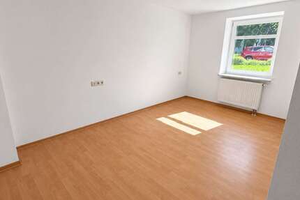 Wohnung Limbach-Oberfrohna Oberfrohna - 2 Zimmer, 50 m&sup2;, 340&euro; | Angebot:27110580
