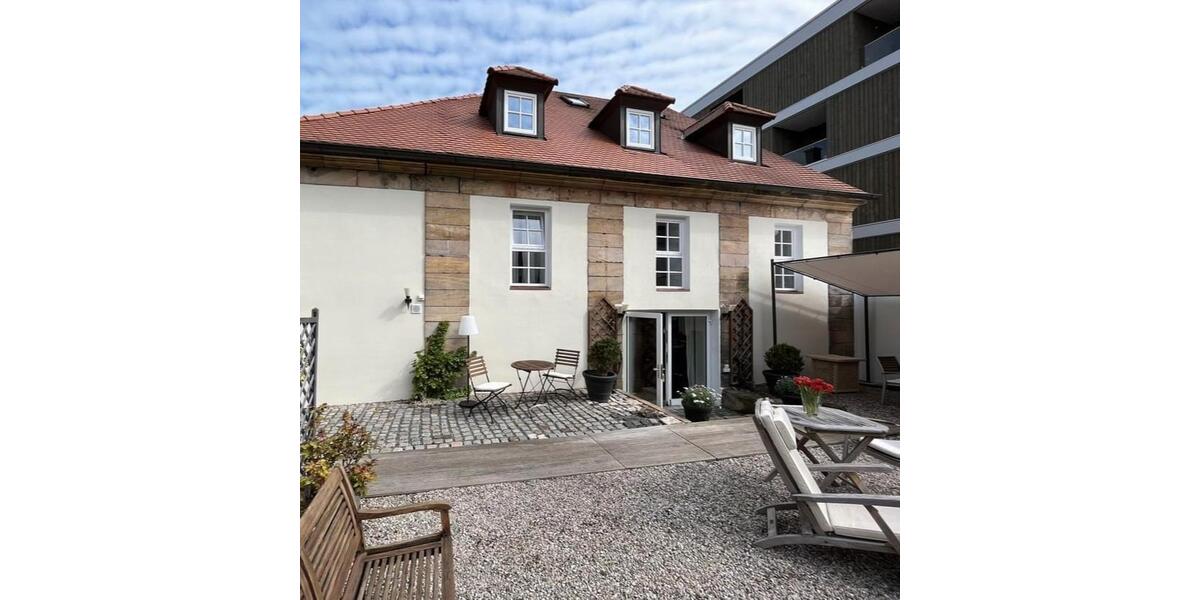 Einfamilienhaus Bayreuth City - 9 Zimmer, 301 m&sup2;, 1.145.000&euro; | Angebot:26019275