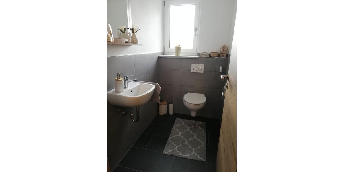 Erdgeschoßwohnung Geiselhöring - 3 Zimmer, 94 m&sup2;, 890&euro; | Angebot:25310506