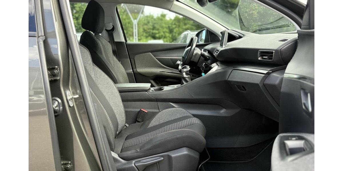 Peugeot 3008 1.5 Active KAMERA/SITZHEIZUG/ISO/NAVI/LED 99.900 km 12.900 &euro; Villingen-Schwenningen 78054