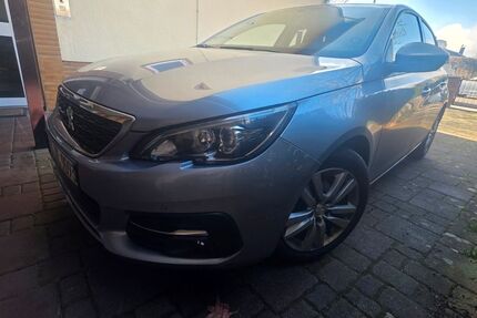Peugeot 308 95.266 km 8.800 &euro; Mörfelden-Walldorf 64546