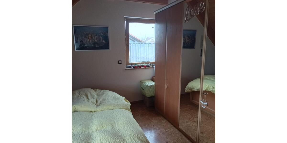 Etagenwohnung Herrieden - 3 Zimmer, 150 m&sup2;, 1.080&euro; | Angebot:24246228