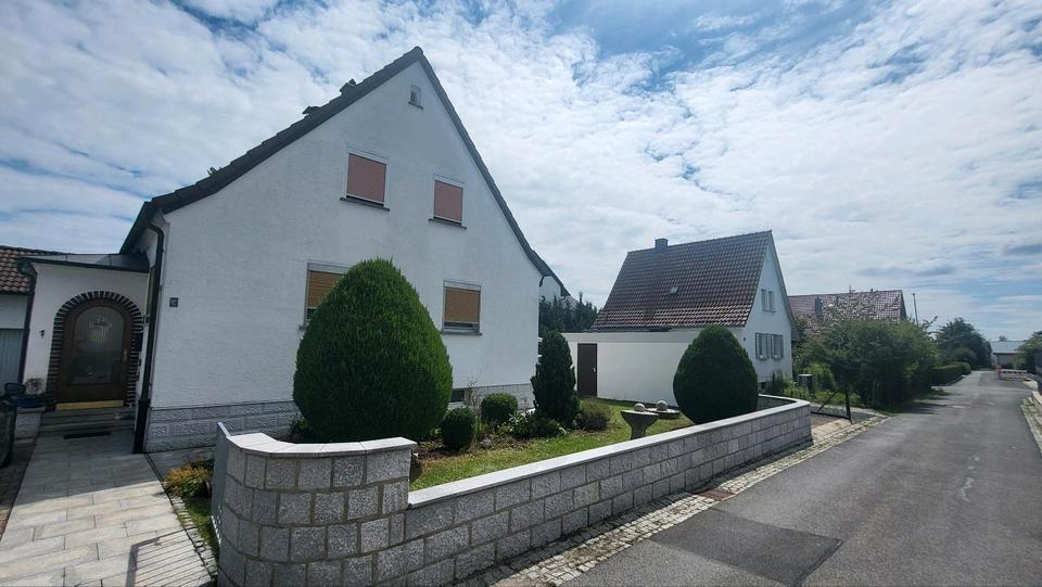 Einfamilienhaus Ebersdorf bei Coburg - 4 Zimmer, 125 m&sup2;, 259.000&euro; | Angebot:27025557