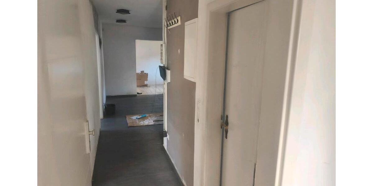 Etagenwohnung Lampertheim - 4 Zimmer, 100 m&sup2;, 1.500&euro; | Angebot:26671595