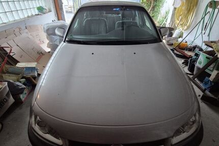 Opel Omega 174.000 km 3.200 &euro; Hallerndorf 91352