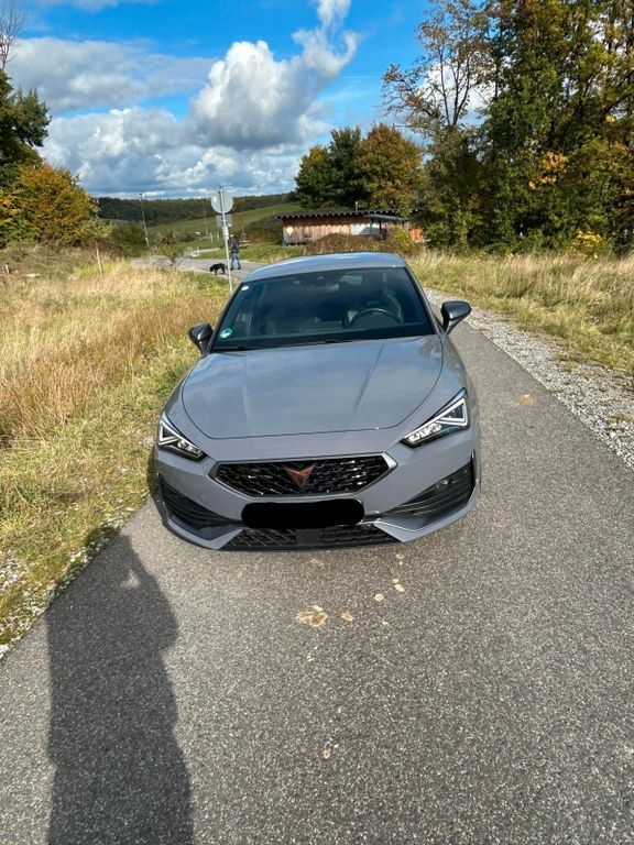 Cupra Leon 58.000 km 29.900 € Weibersbrunn 63879