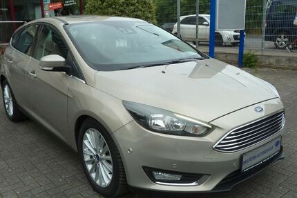 Ford Focus 57.305 km 11.290 &euro; Köln 51063