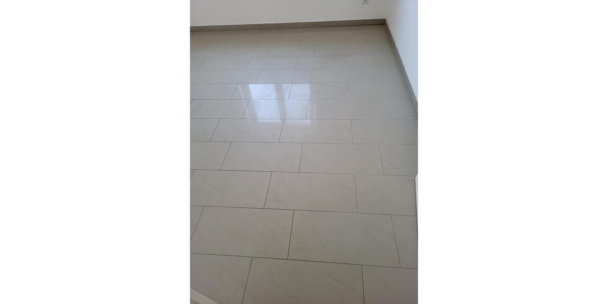 Ab 01.02.2026 ist Sehr schöne 5 Zimmer Wohnung in Gießen Frei 5 zimmer