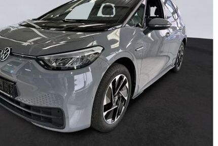 VW ID.3 32.730 km 22.350 &euro; Manching 85077