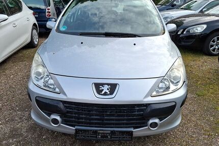 Peugeot 307 165.000 km 1.199 &euro; Oberhausen 46149