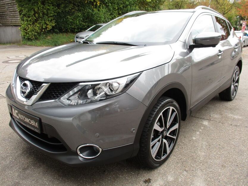Nissan Qashqai 64.203 km 15.500 € Backnang 71522