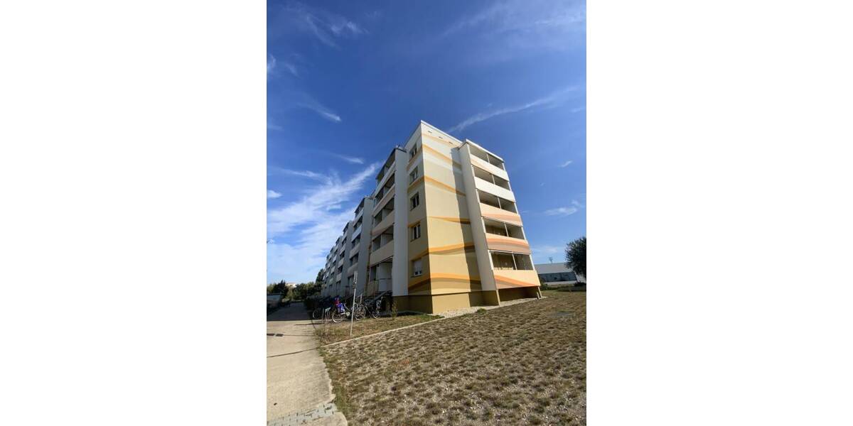 Etagenwohnung Dessau-Roßlau Innenstadt - 3 Zimmer, 57 m&sup2;, 375&euro; | Angebot:26833408