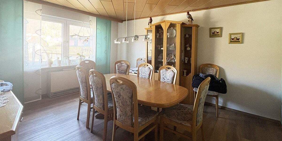 Mehrfamilienhaus, Wohnhaus Küps Schmölz - 7 Zimmer, 250 m&sup2;, 185.000&euro; | Angebot:25802805