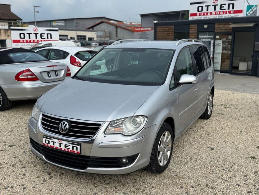 VW Touran 308.000 km 2.490 € Singen 78224