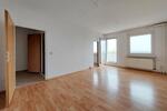 Ab 15.07.2025 *Balkon*4. OG*Laminat*Badewanne