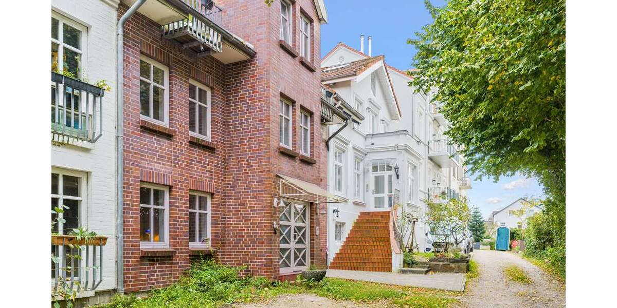 Einfamilienhaus Flensburg - 8 Zimmer, 215 m&sup2;, 639.000&euro; | Angebot:25472618