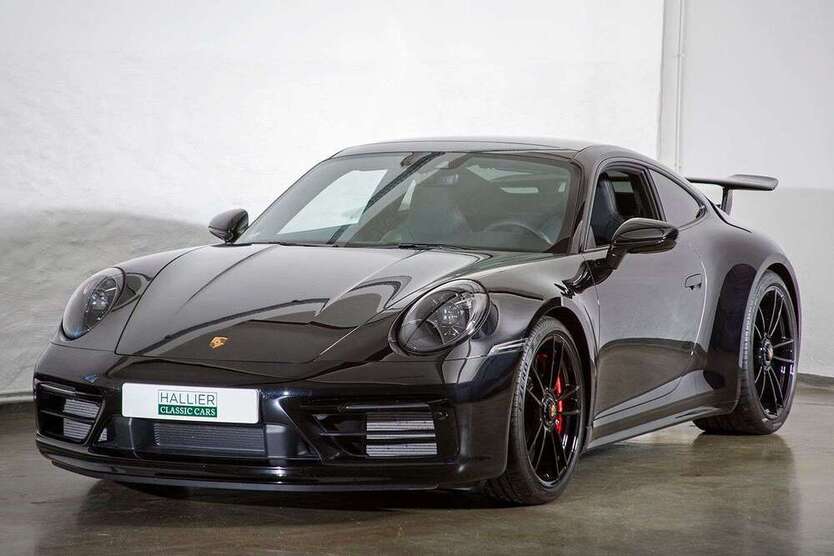 911