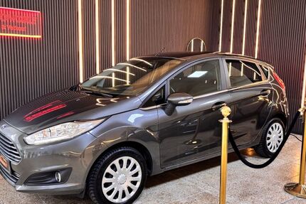 Ford Fiesta 84.148 km 7.350 &euro; Dortmund 44388