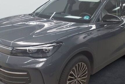 VW Tiguan 10.440 km 30.990 &euro; Schüttorf 48465