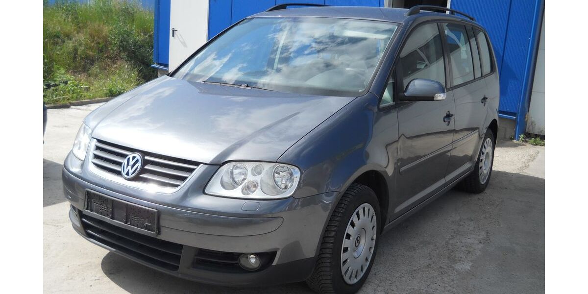 VW Touran 278.461 km 2.350 &euro; Herzfelde 15378